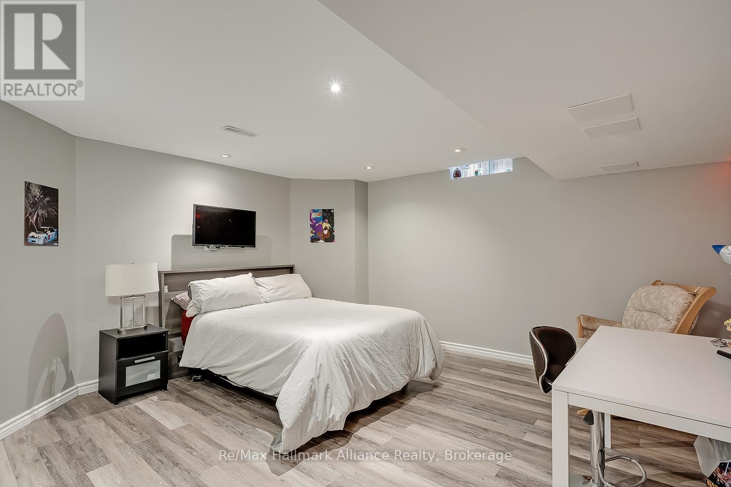 2069 Nipigon Drive, Oakville, Ontario  L6H 4G3 - Photo 39 - W12971272