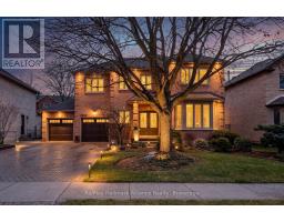 2069 NIPIGON DRIVE, Oakville, Ontario