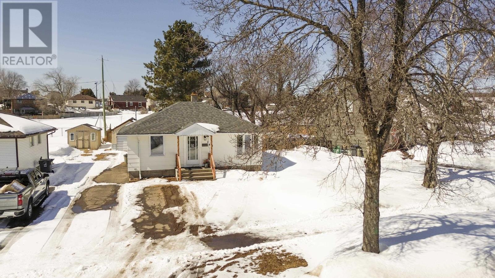 144 Strathcona Ave, Thunder Bay, Ontario  P7A 1S3 - Photo 42 - TB2600645