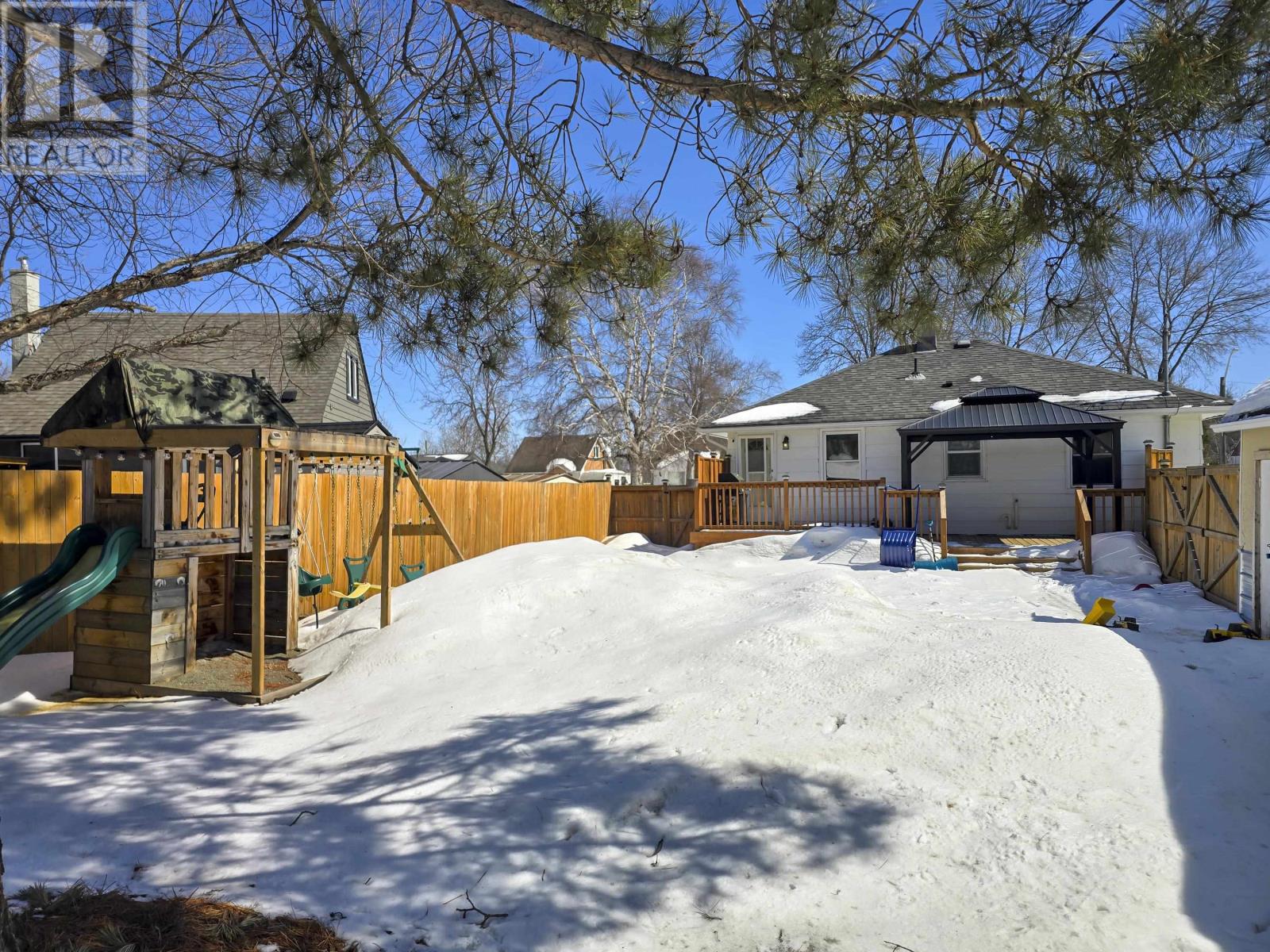 144 Strathcona Ave, Thunder Bay, Ontario  P7A 1S3 - Photo 47 - TB2600645