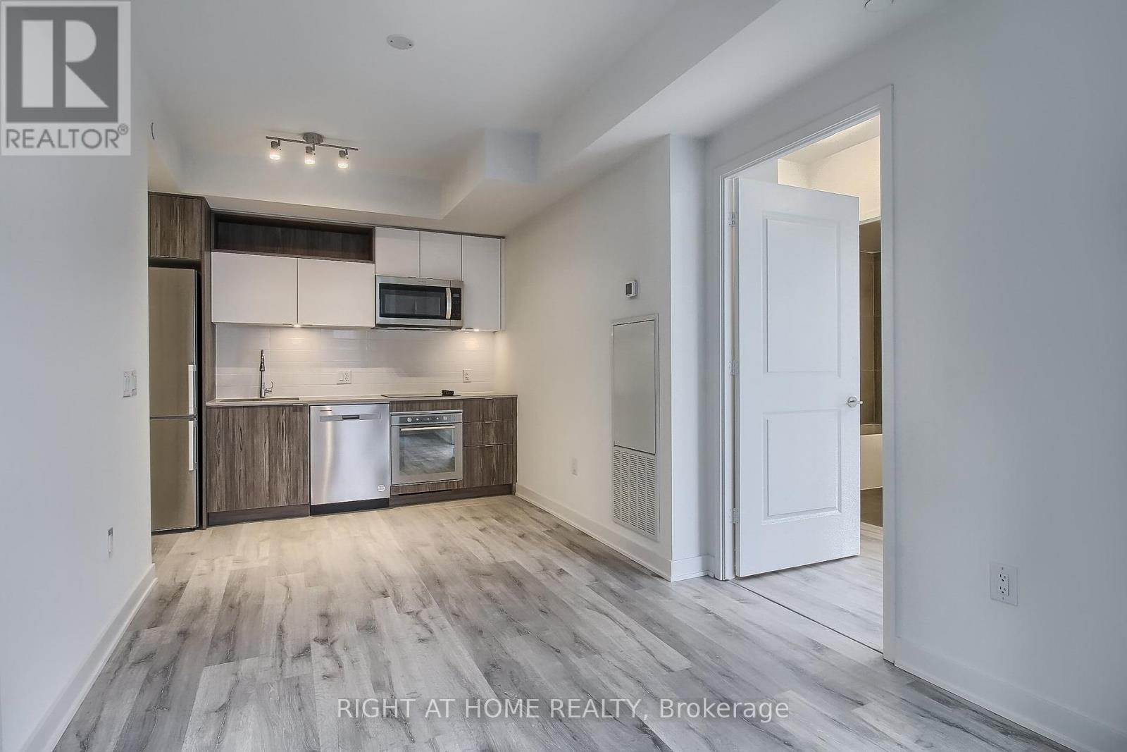 804 - 100 Dalhousie Street, Toronto, Ontario  M5B 0C7 - Photo 15 - C12800440