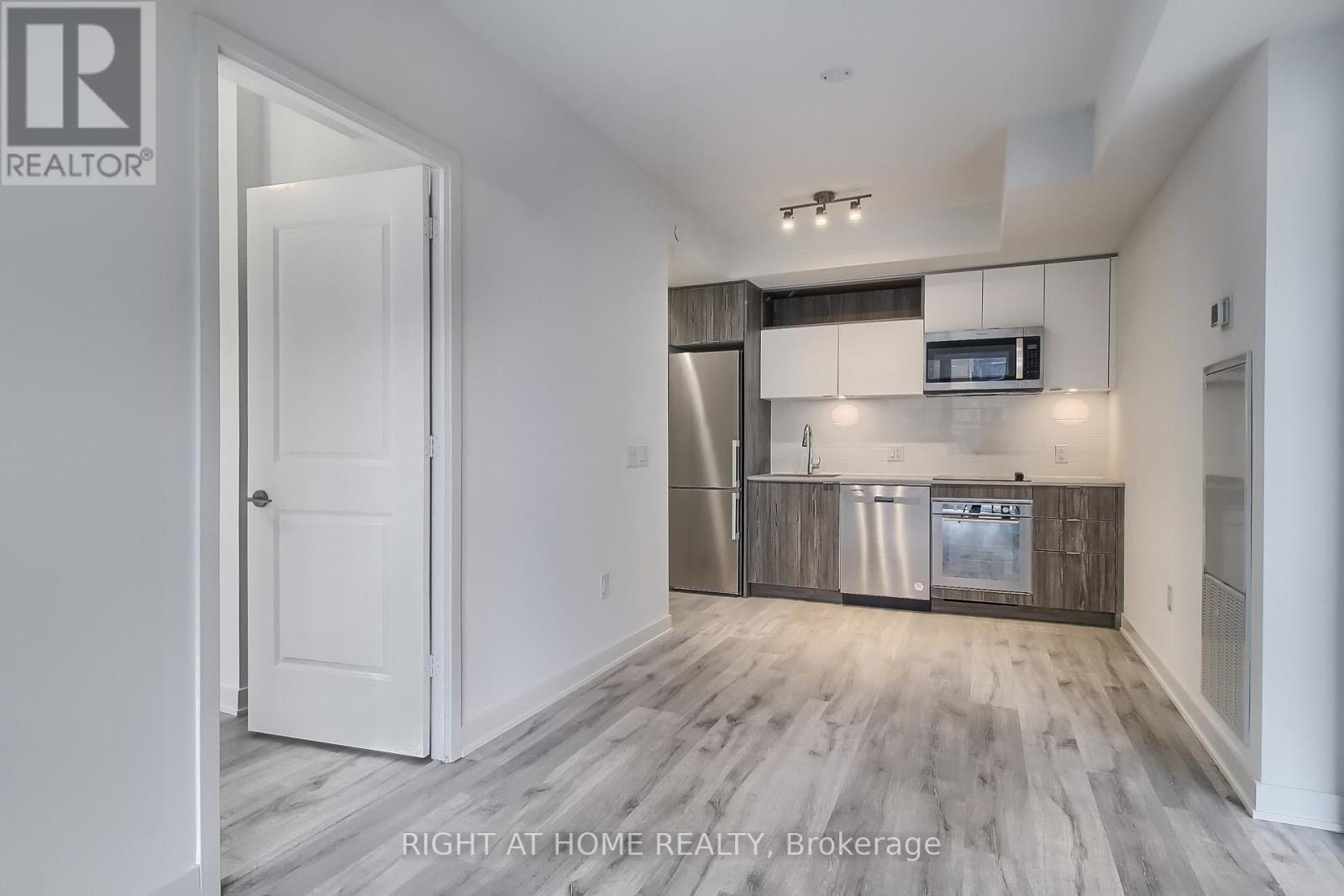 804 - 100 Dalhousie Street, Toronto, Ontario  M5B 0C7 - Photo 16 - C12800440