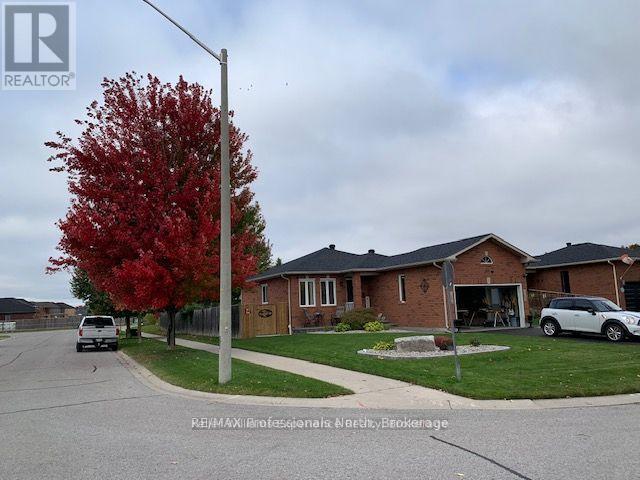 66 Coleman Drive, Barrie (Edgehill Drive), Ontario  L4N 0N9 - Photo 35 - S12971284