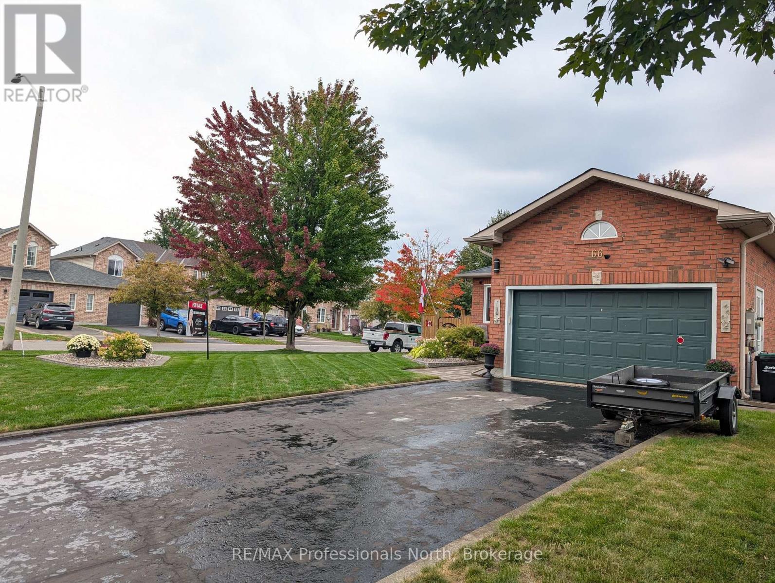 66 Coleman Drive, Barrie (Edgehill Drive), Ontario  L4N 0N9 - Photo 37 - S12971284