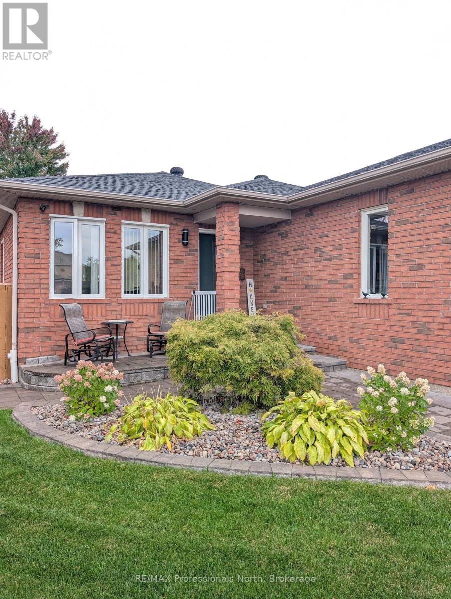 66 Coleman Drive, Barrie (Edgehill Drive), Ontario  L4N 0N9 - Photo 39 - S12971284