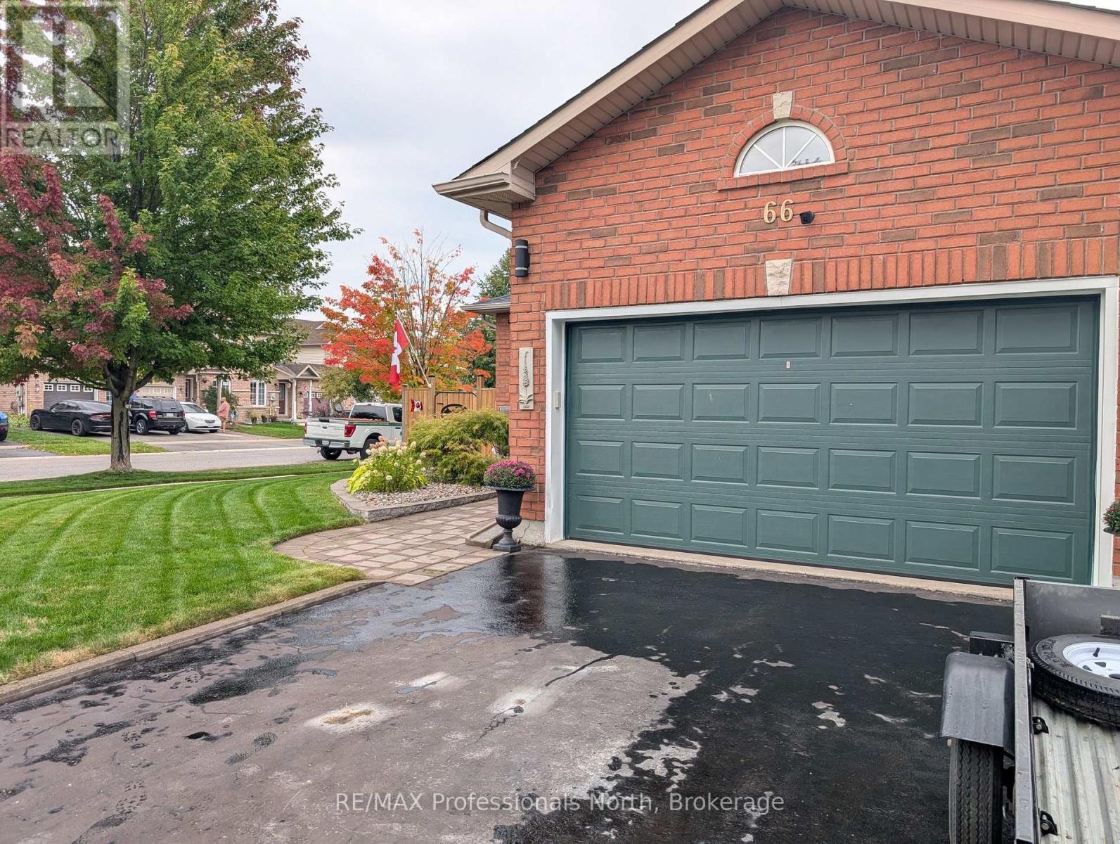66 Coleman Drive, Barrie (Edgehill Drive), Ontario  L4N 0N9 - Photo 40 - S12971284