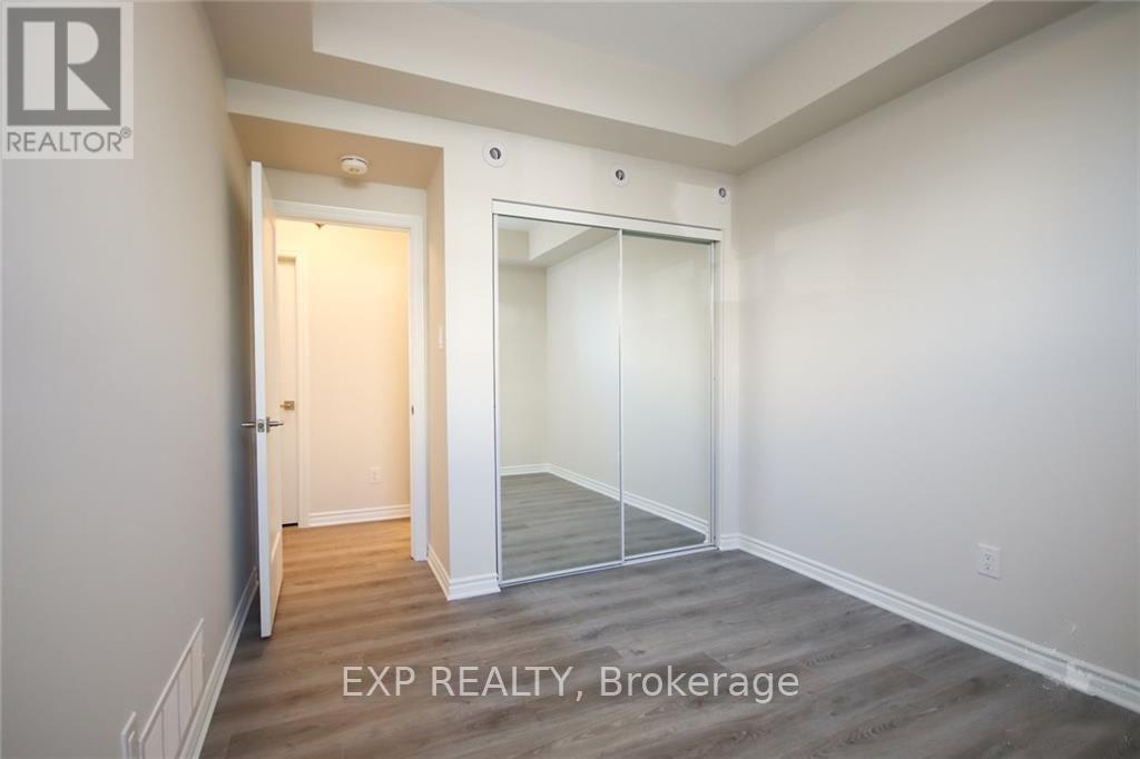 808 Mikinak Road, Ottawa, Ontario K1K 5A5 - Photo 16 - X12917922