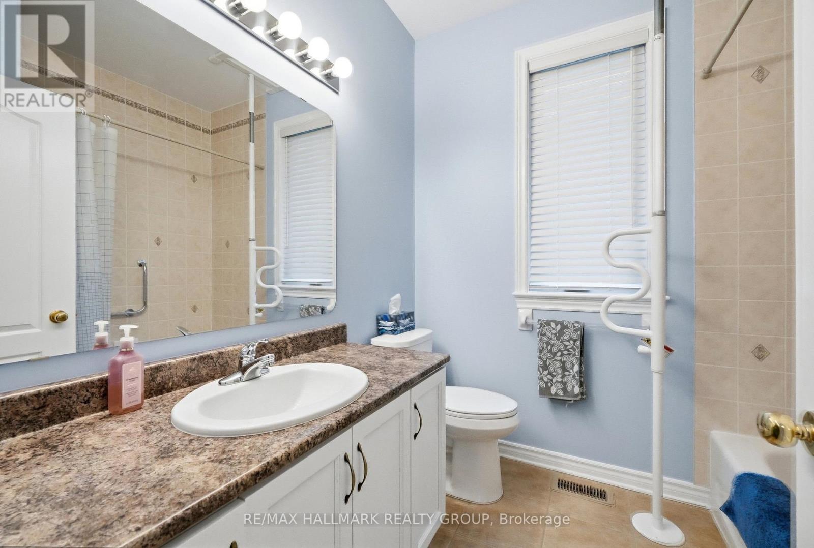 724 Long Point Circle, Ottawa, Ontario  K1T 4E9 - Photo 29 - X12927972