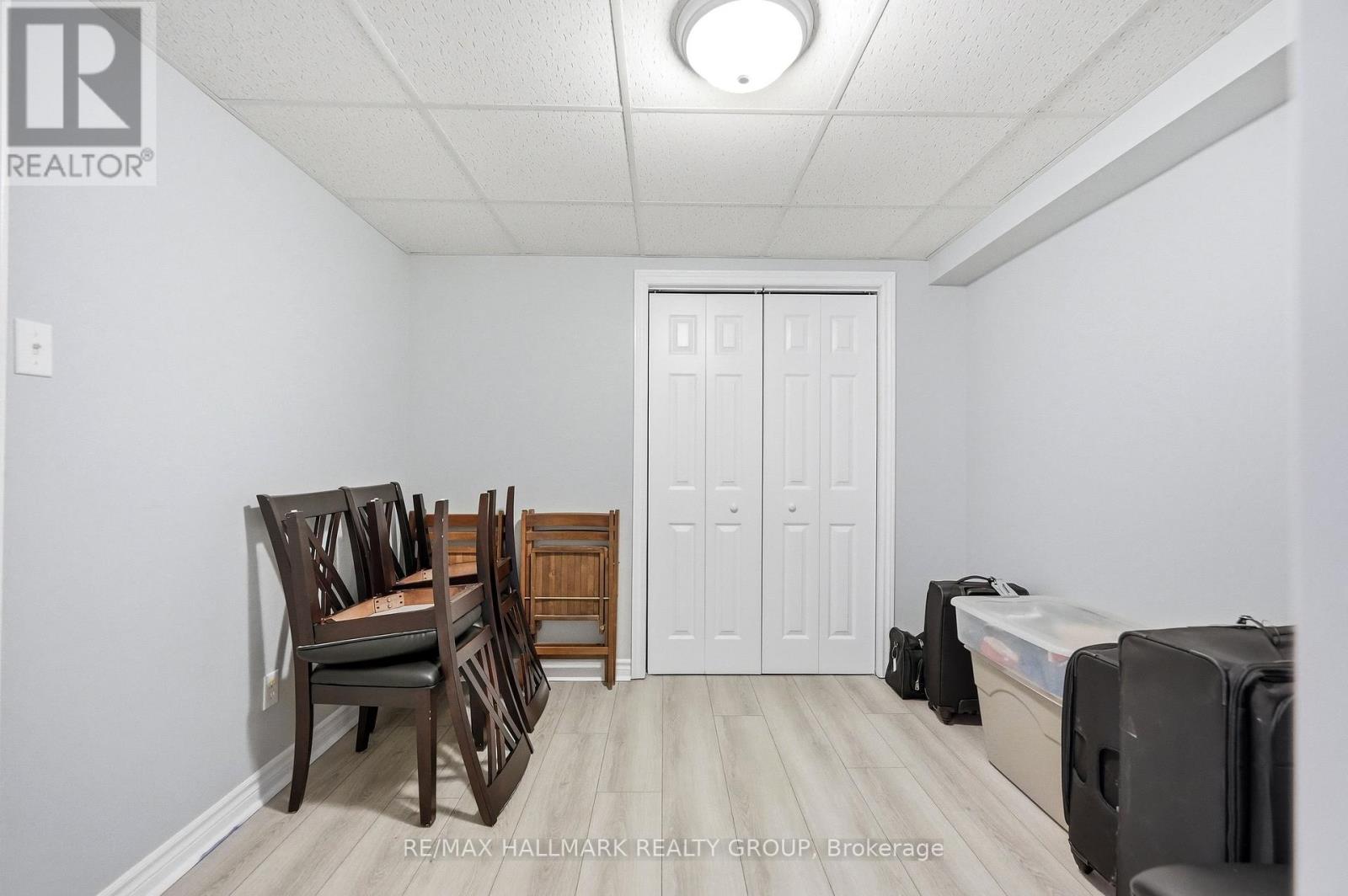 724 Long Point Circle, Ottawa, Ontario  K1T 4E9 - Photo 38 - X12927972