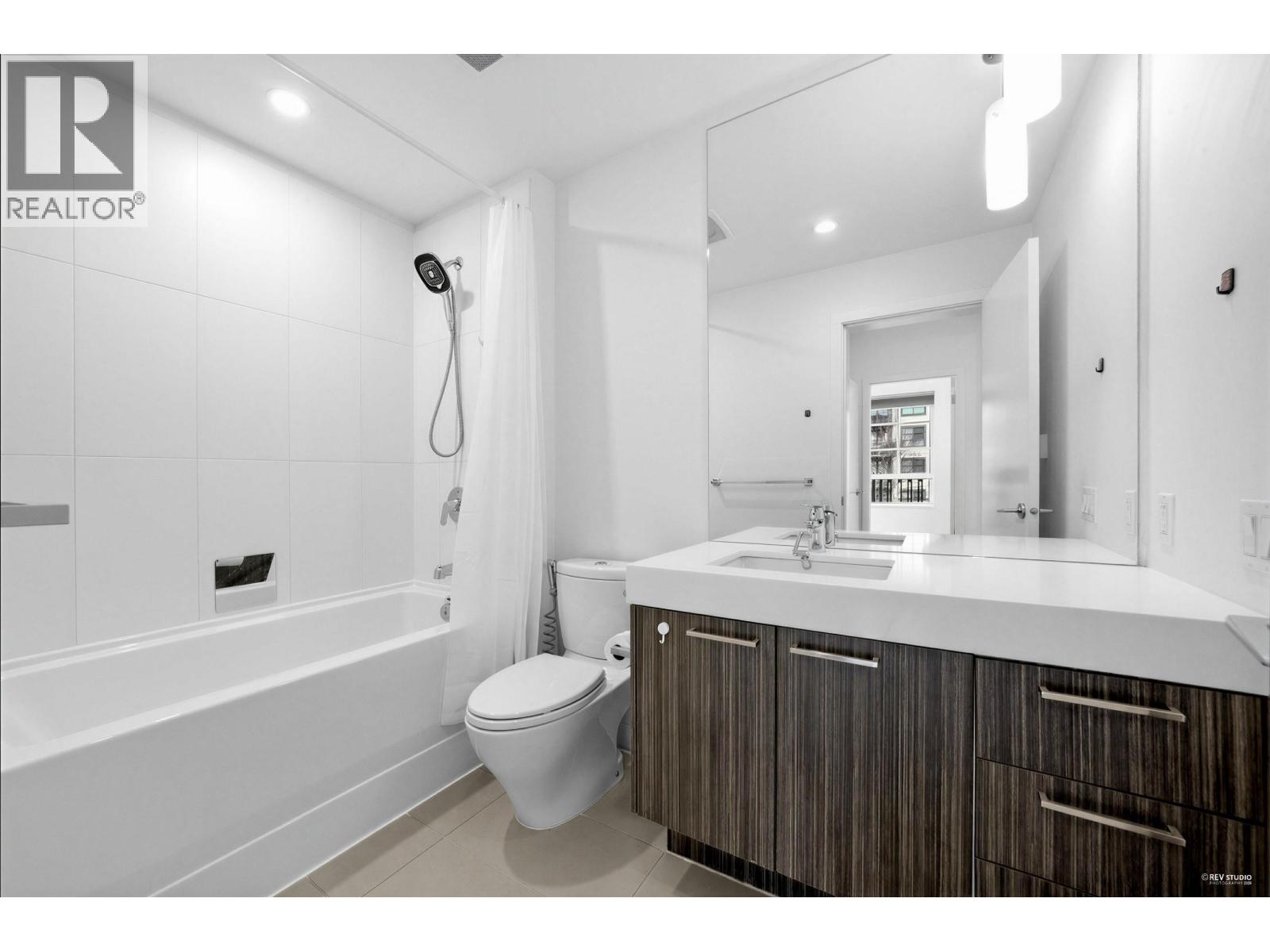 208 608 Como Lake Avenue, Coquitlam, British Columbia  V3J 0B2 - Photo 18 - R3108344