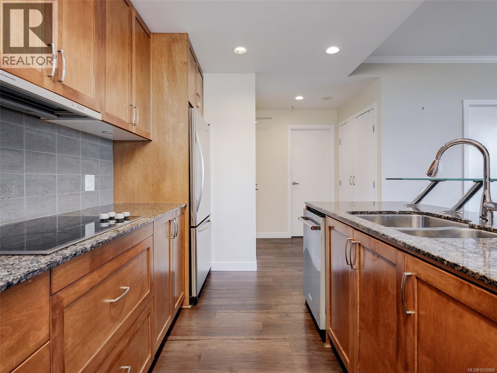 604 788 Humboldt St, Victoria, British Columbia  V8W 4A2 - Photo 12 - 1030966