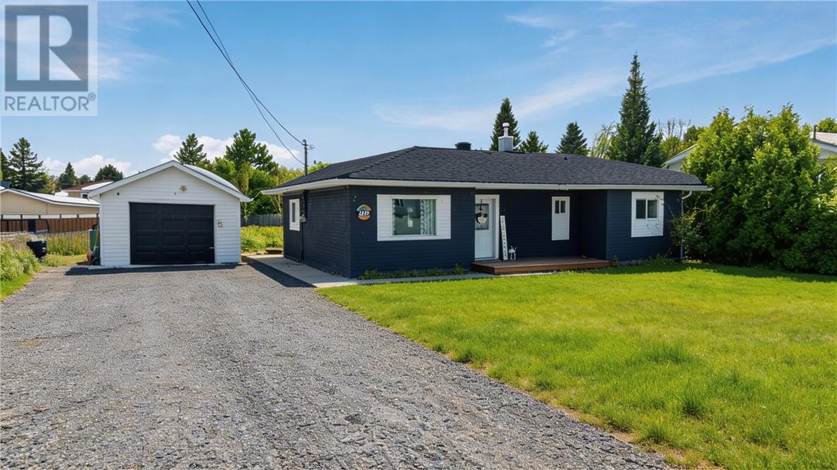 4689 Robert Drive, Hanmer, Ontario  P3P 1S4 - Photo 3 - 2127008