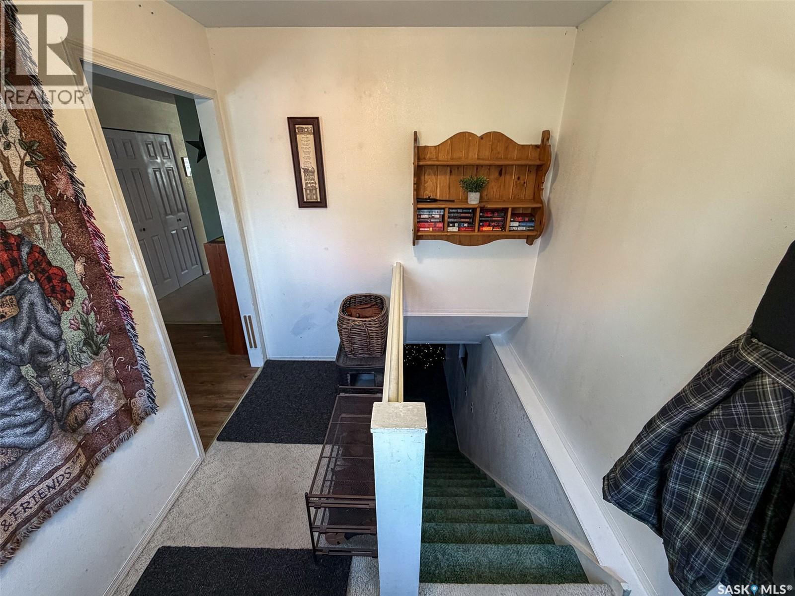 118 Cedar Avenue N, Eastend, Saskatchewan  S0N 0T0 - Photo 25 - SK032219