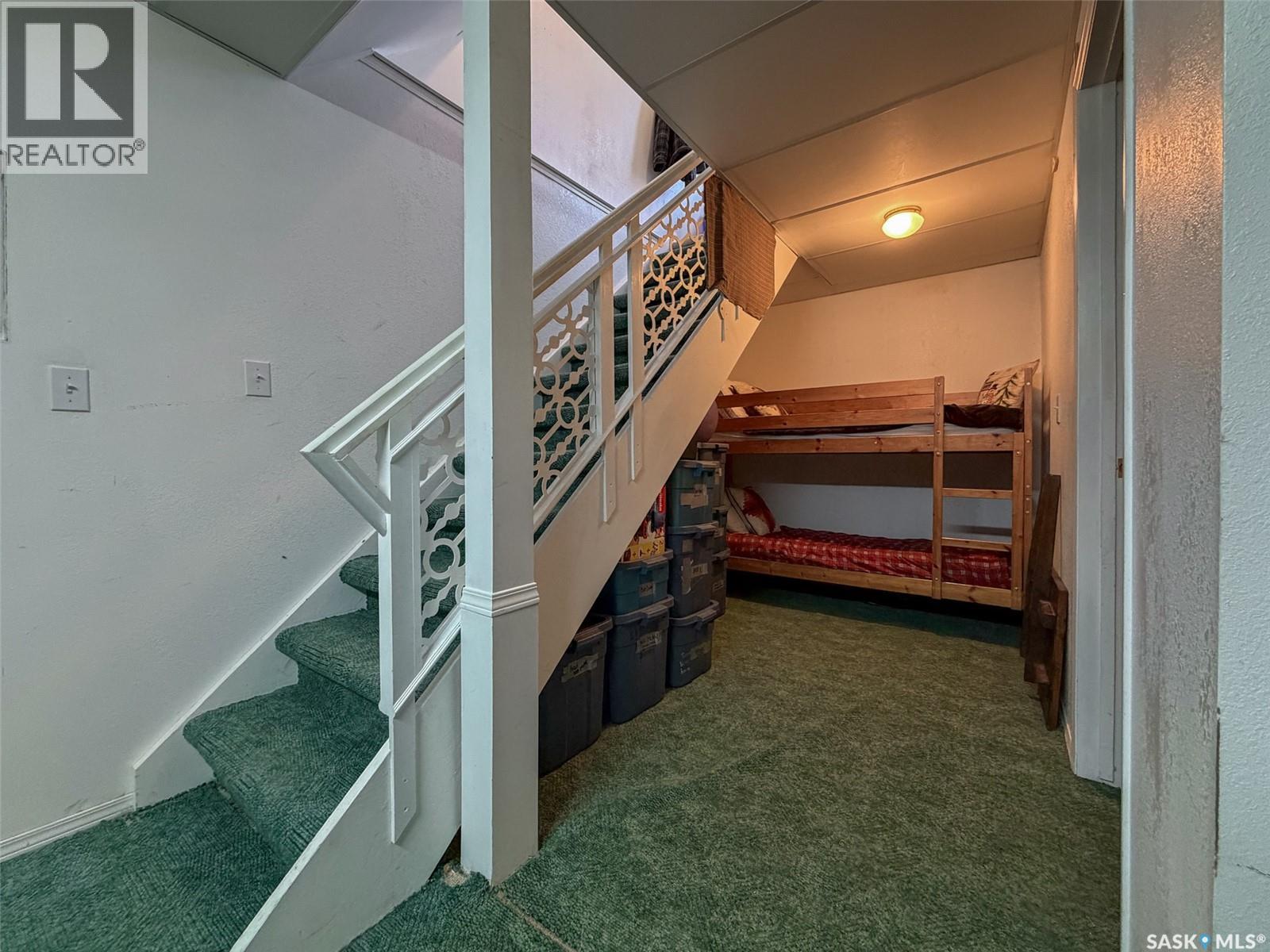 118 Cedar Avenue N, Eastend, Saskatchewan  S0N 0T0 - Photo 29 - SK032219