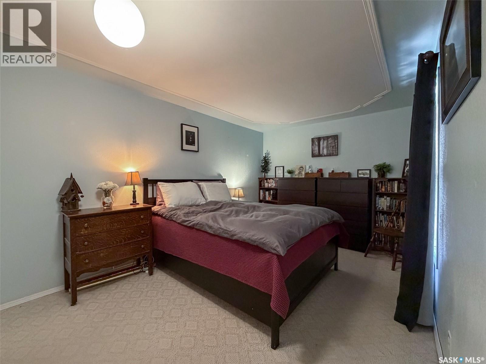 118 Cedar Avenue N, Eastend, Saskatchewan  S0N 0T0 - Photo 18 - SK032219