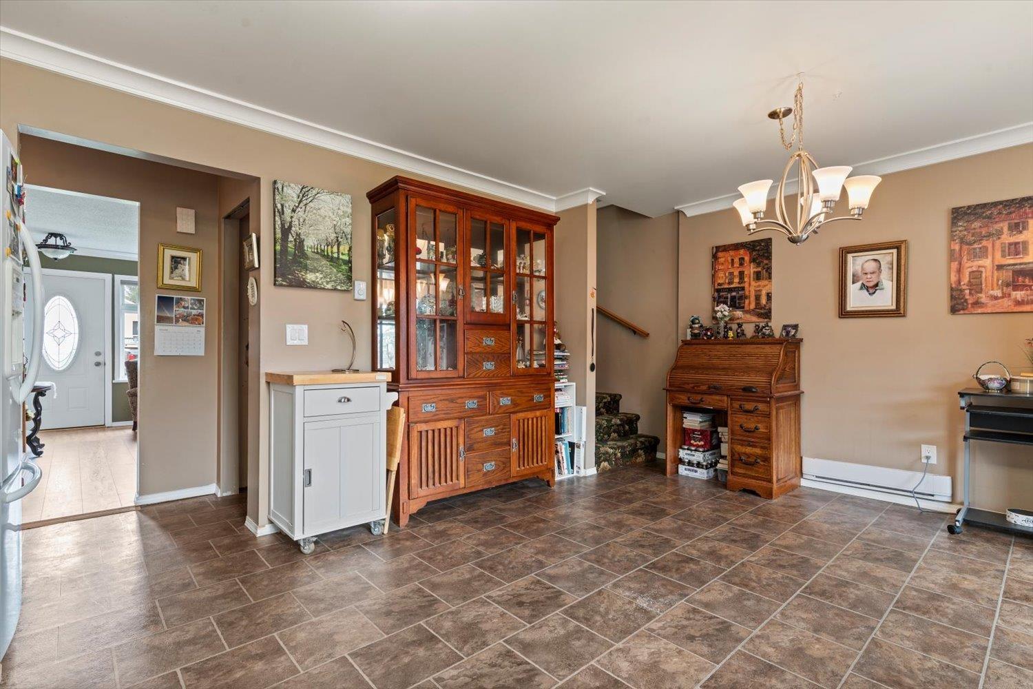 45475 Meadowbrook Drive, Chilliwack Proper South, Chilliwack, British Columbia  V2P 7K3 - Photo 8 - R3108368