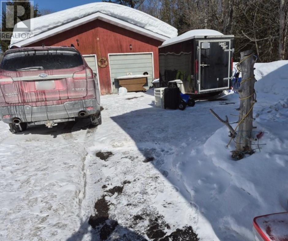 290 Fourth Line E, Sault Ste. Marie, Ontario  P6A 5K8 - Photo 33 - SM260384