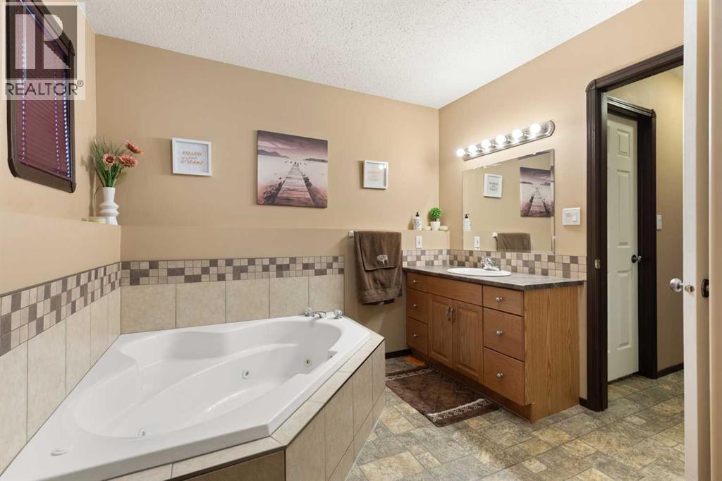 6220a Township Road 121a, Rural Cypress County, Alberta  T1A 7G8 - Photo 41 - A2283332