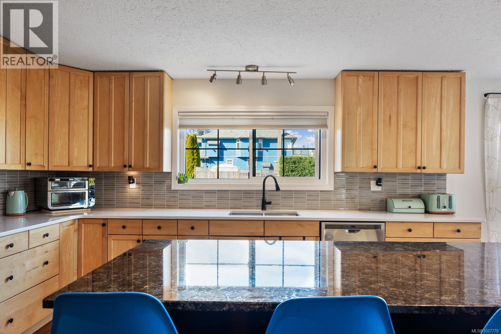 3830 Laurel Dr, Royston, British Columbia  V0R 2V0 - Photo 27 - 1027778