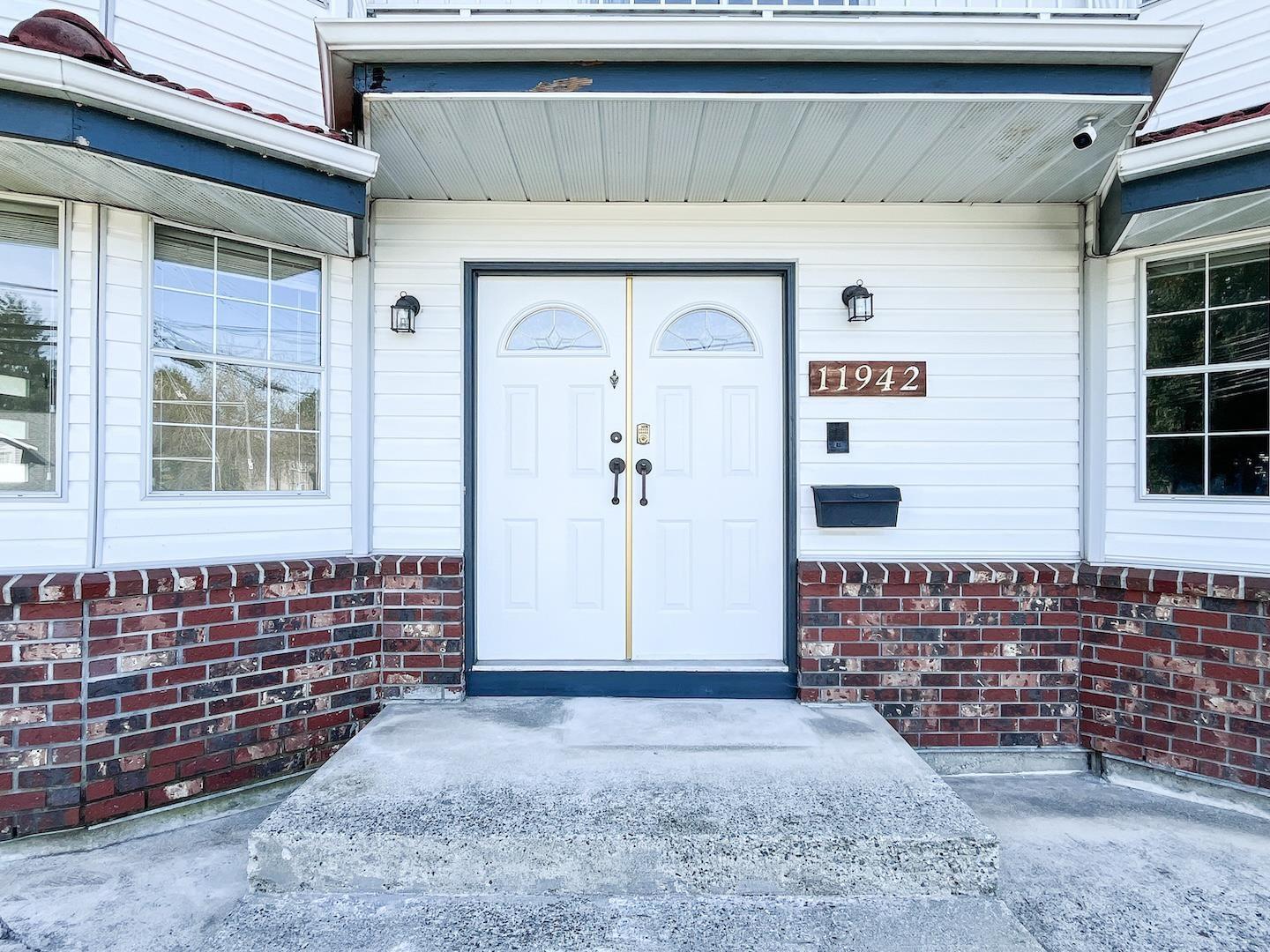 11942 99 Avenue, Surrey, British Columbia  V3V 2M5 - Photo 3 - R3103576