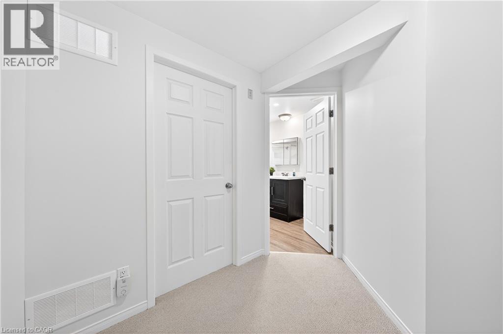 375 Kingscourt Court Unit# 20, Waterloo, Ontario  N2K 3N7 - Photo 33 - 40817940