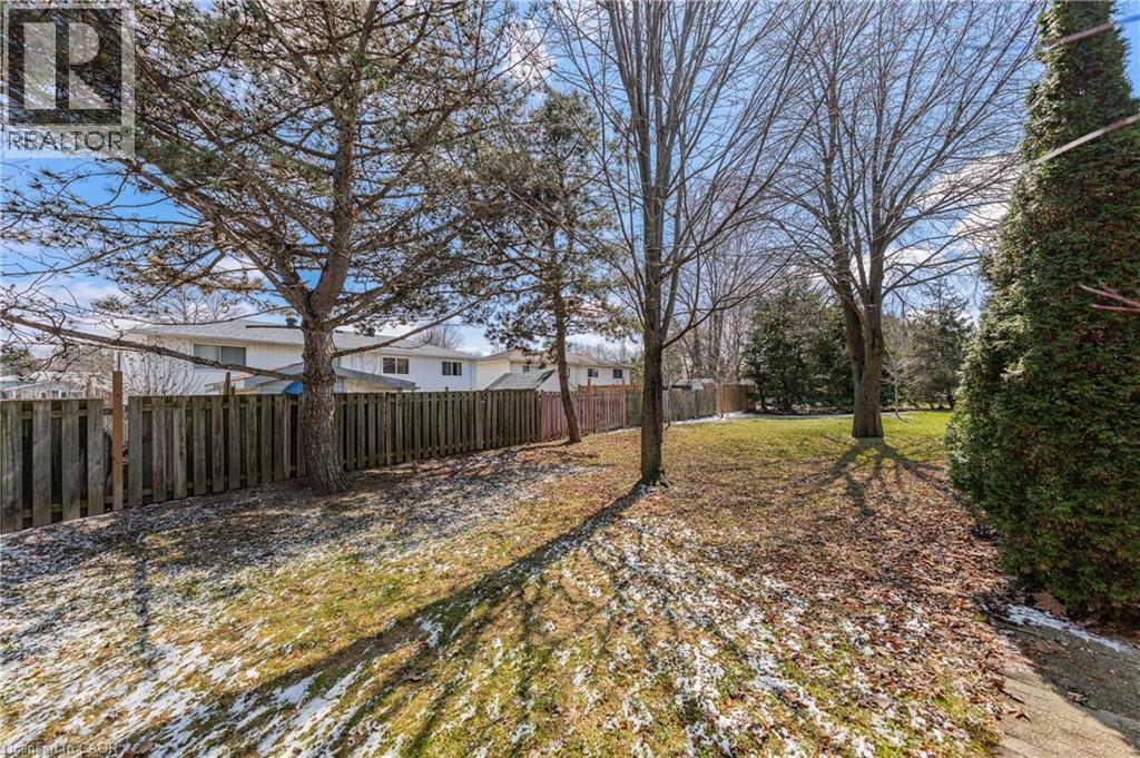 375 Kingscourt Court Unit# 20, Waterloo, Ontario  N2K 3N7 - Photo 41 - 40817940