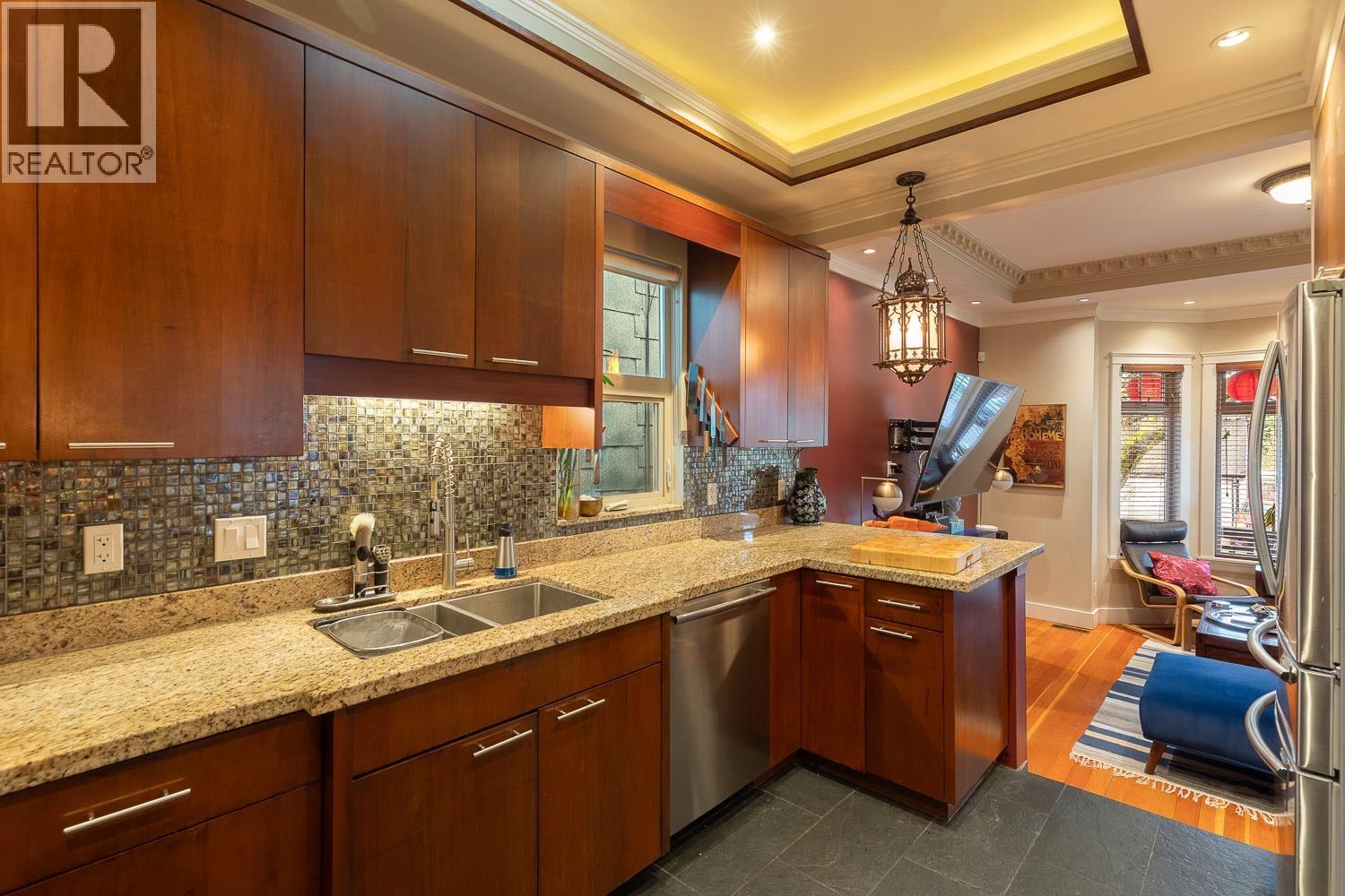 557 Prior Street, Vancouver, British Columbia V6A 2G4 - Photo 11 - R3108338