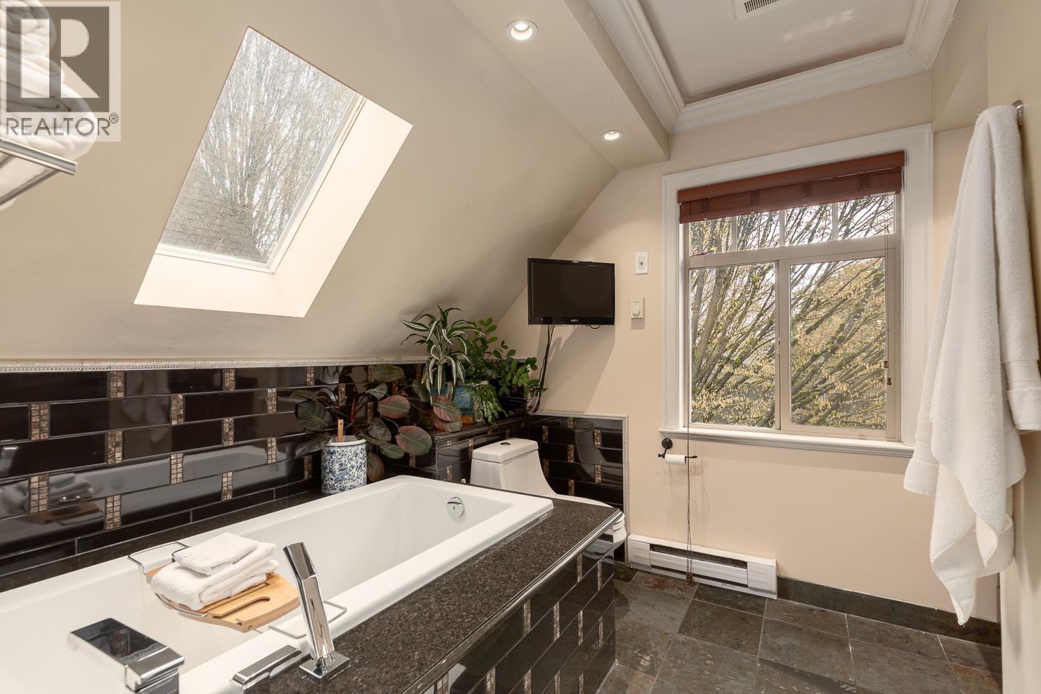 557 Prior Street, Vancouver, British Columbia V6A 2G4 - Photo 20 - R3108338