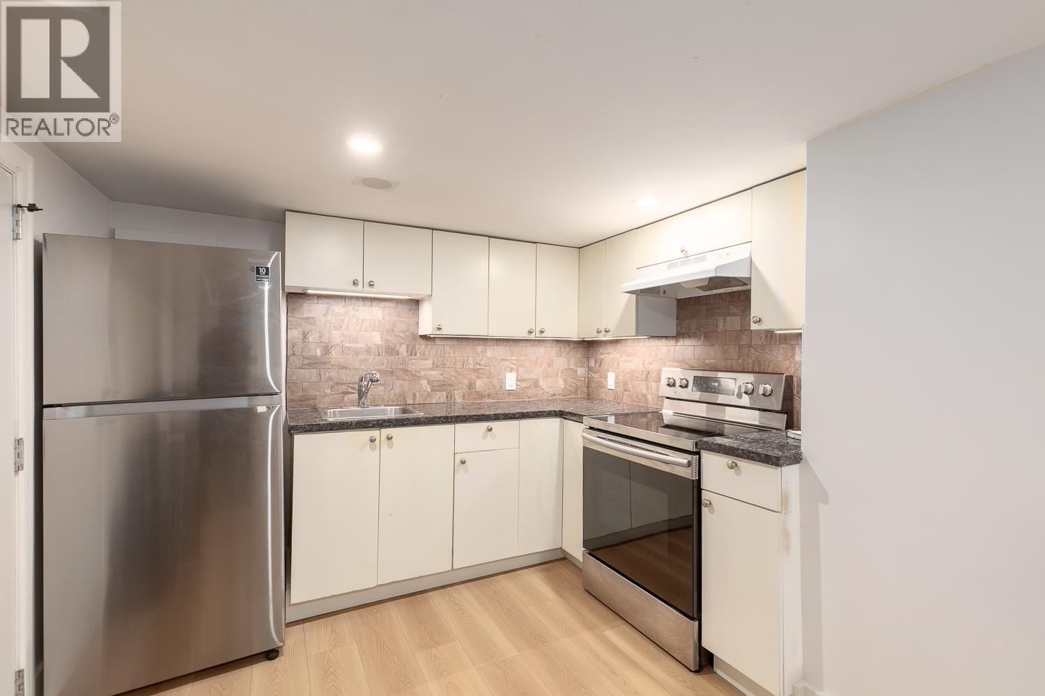 557 Prior Street, Vancouver, British Columbia V6A 2G4 - Photo 32 - R3108338