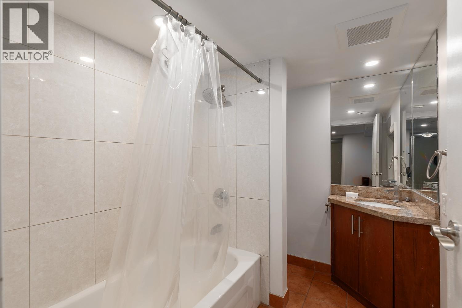 557 Prior Street, Vancouver, British Columbia V6A 2G4 - Photo 34 - R3108338