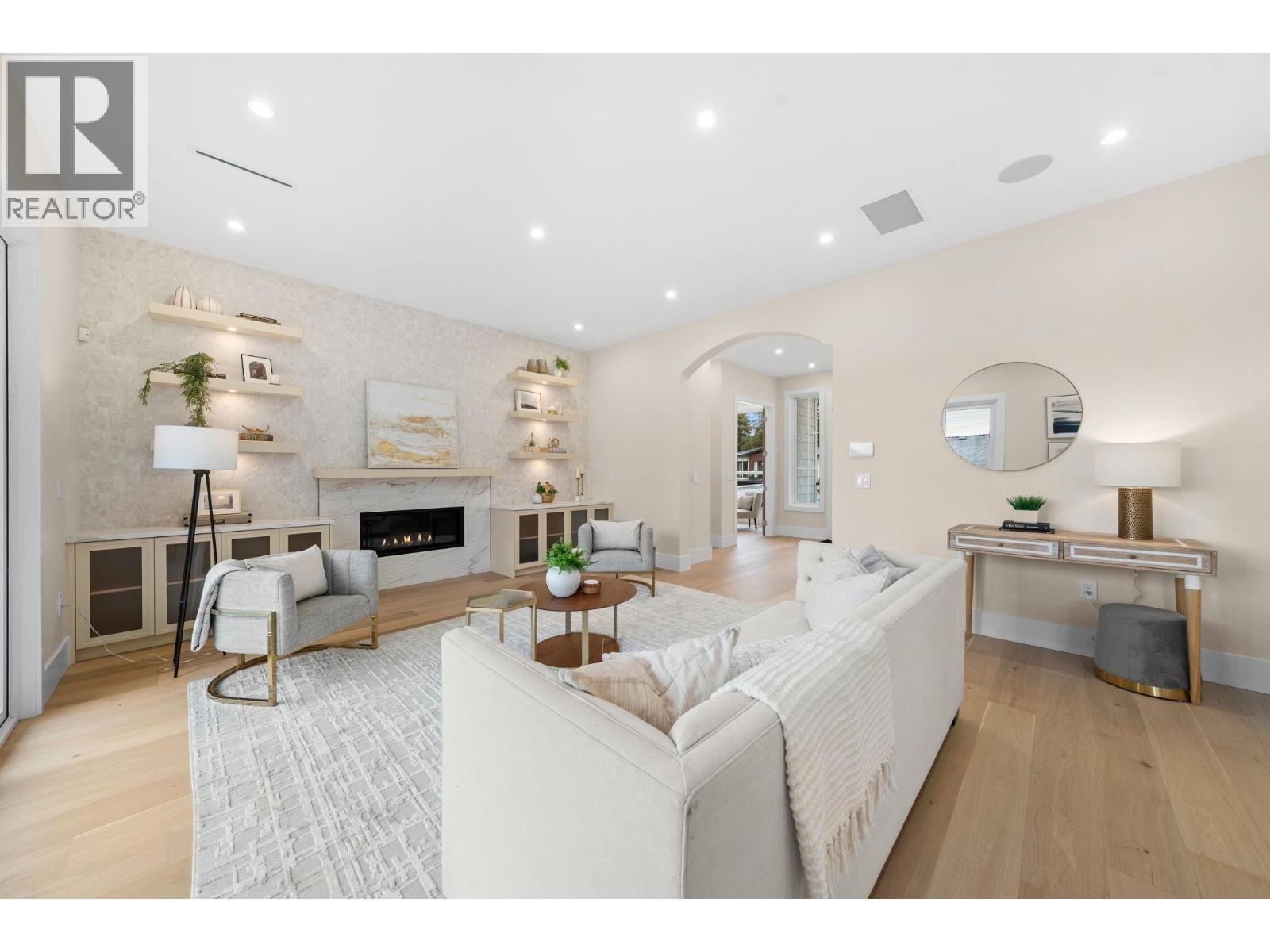 361 E 22nd Street, North Vancouver, British Columbia  V7L 3C8 - Photo 15 - R3108347