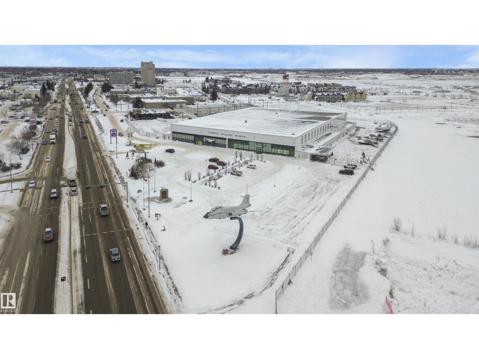 2742 Blatchford Rd Nw, Edmonton, Alberta  T5G 0W6 - Photo 10 - E4471966