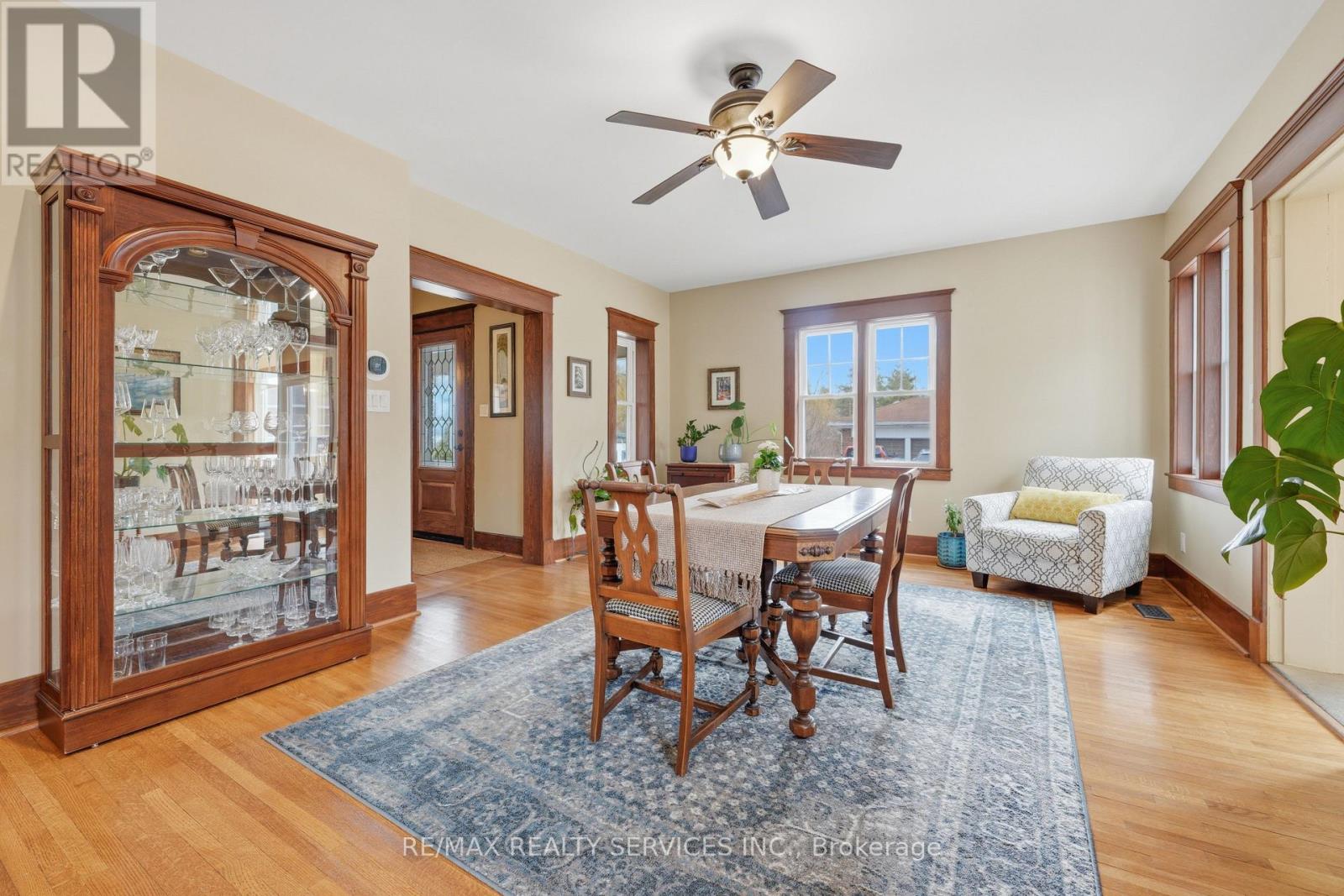 2 Maple Avenue, Caledon, Ontario  L7C 1K5 - Photo 10 - W12944958