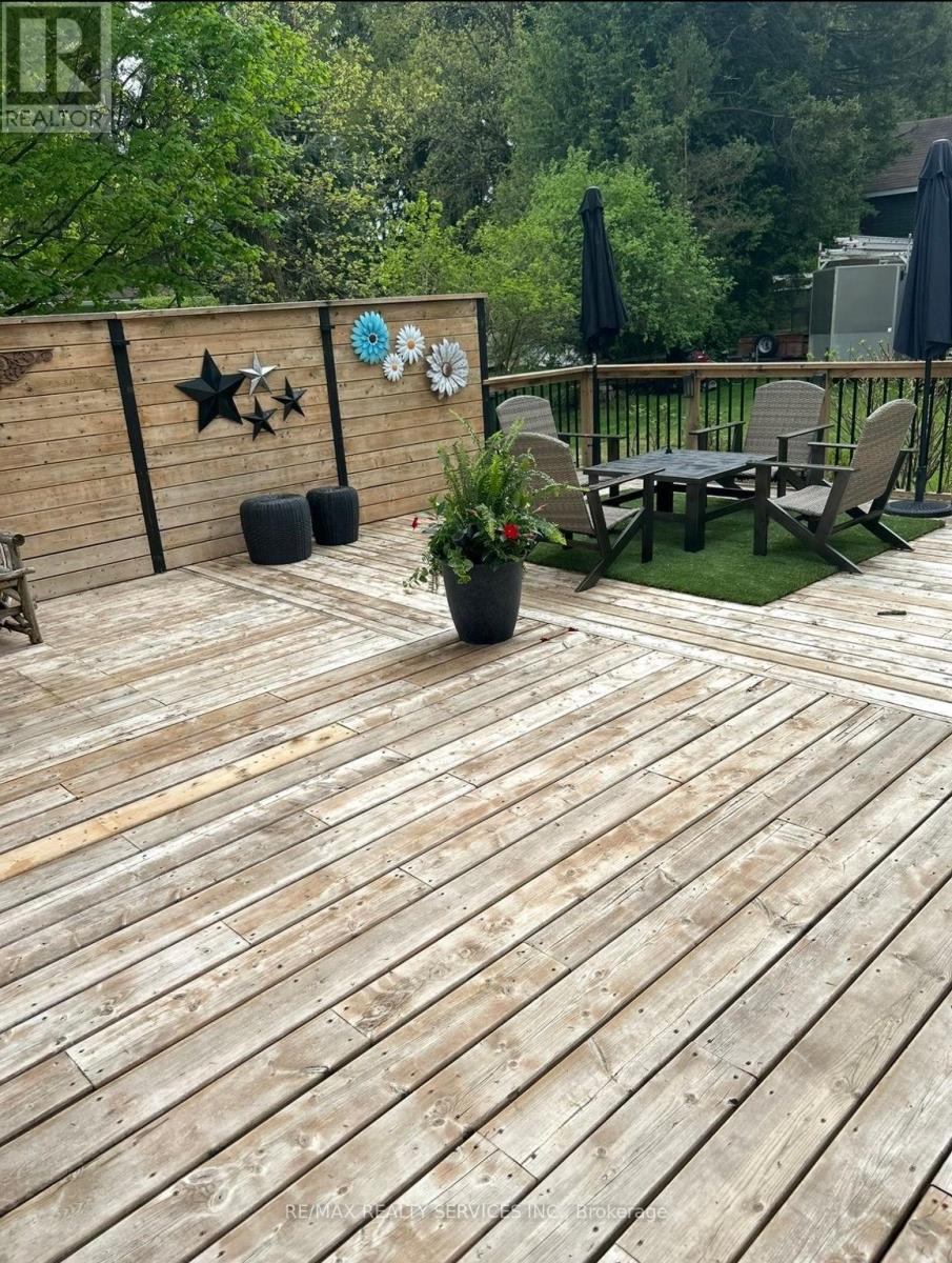 2 Maple Avenue, Caledon, Ontario  L7C 1K5 - Photo 42 - W12944958