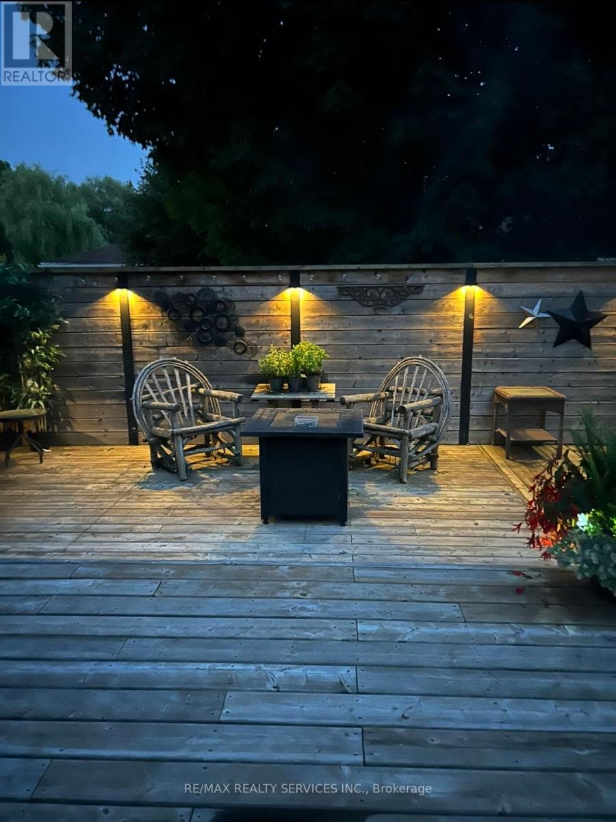 2 Maple Avenue, Caledon, Ontario  L7C 1K5 - Photo 43 - W12944958