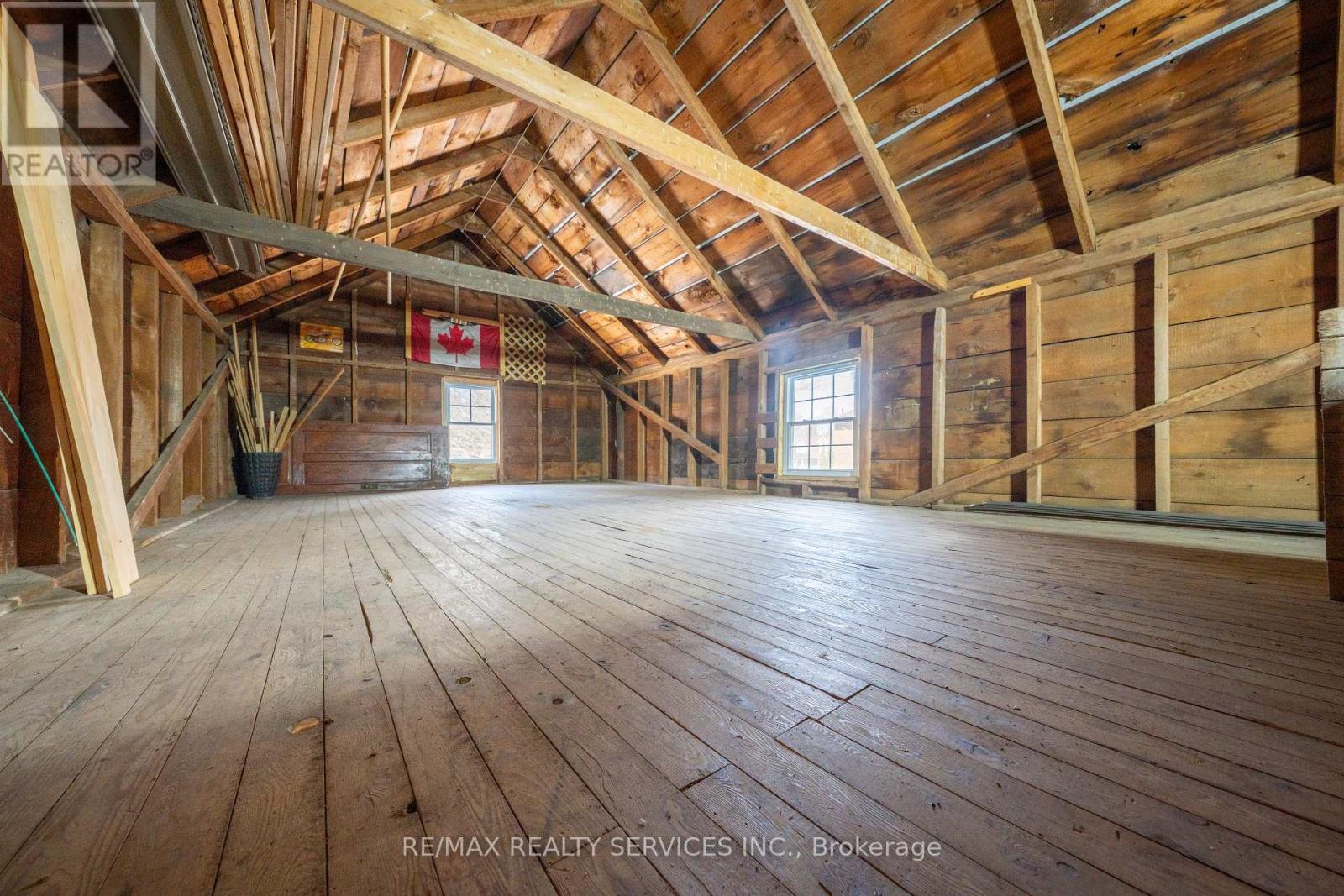 2 Maple Avenue, Caledon, Ontario  L7C 1K5 - Photo 47 - W12944958