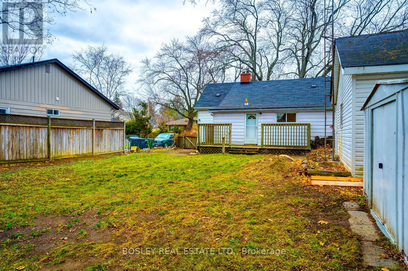 9 Thirty Eighth Street, Toronto, Ontario  M8W 3M1 - Photo 29 - W12967054