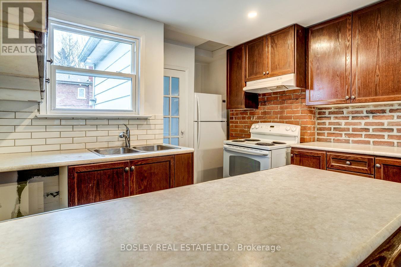 9 Thirty Eighth Street, Toronto, Ontario  M8W 3M1 - Photo 15 - W12967054