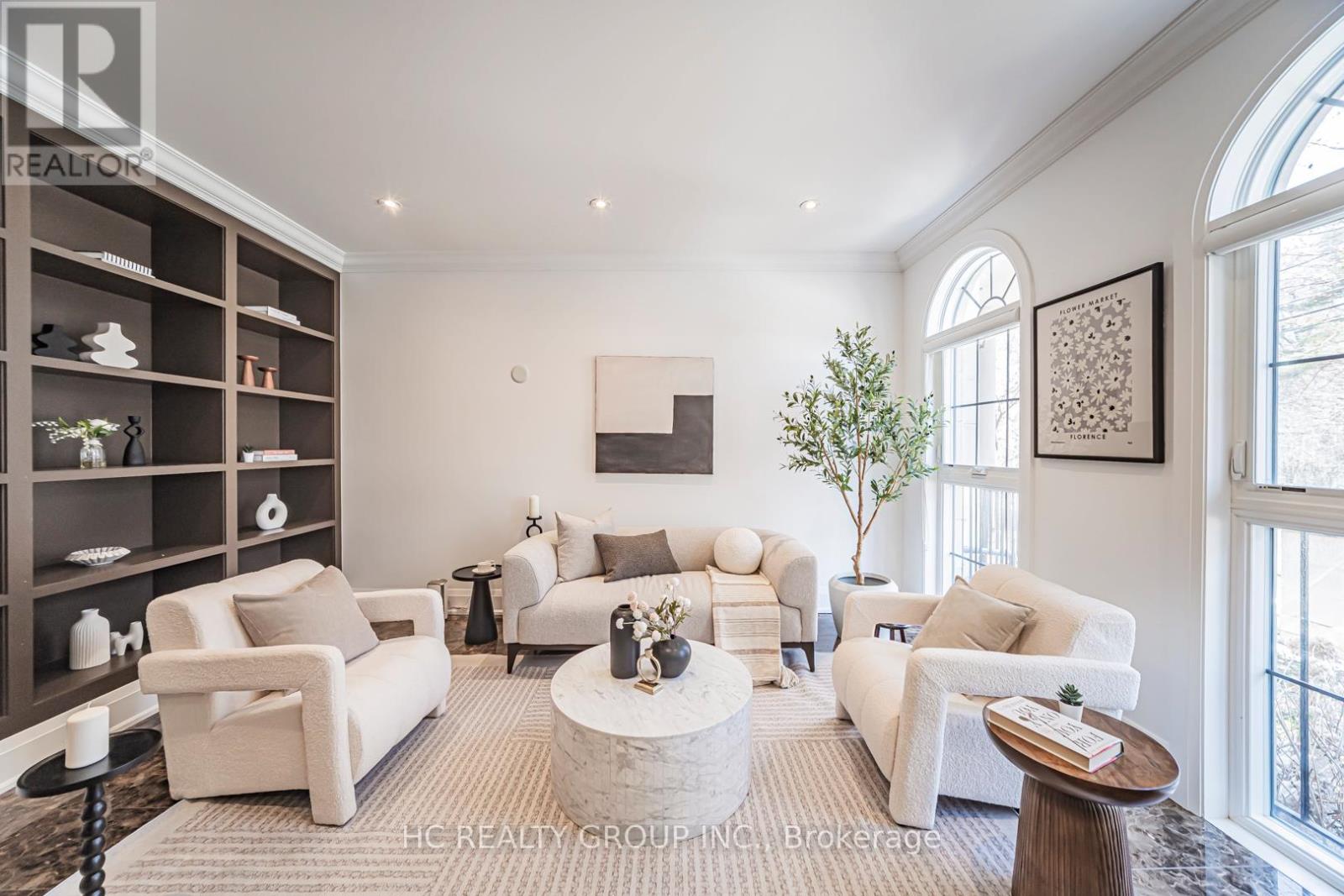 2462 Bayview Avenue, Toronto, Ontario  M2L 0A4 - Photo 2 - C12971332