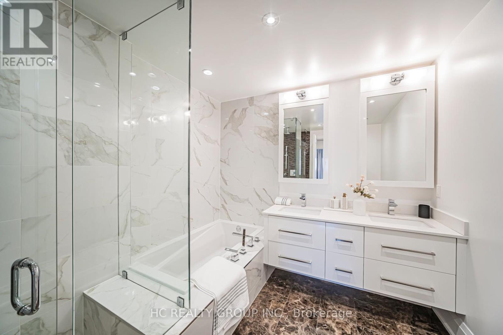 2462 Bayview Avenue, Toronto, Ontario  M2L 0A4 - Photo 32 - C12971332