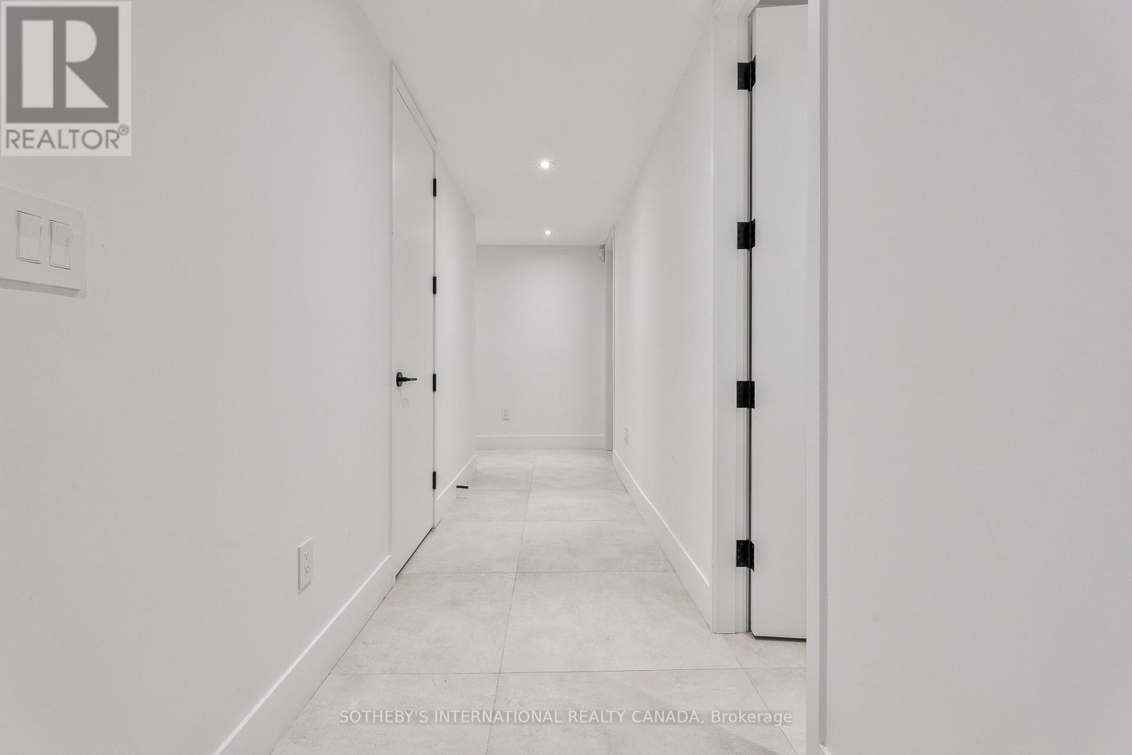 108 Stratford Crescent, Toronto, Ontario  M4N 1C6 - Photo 33 - C12971352