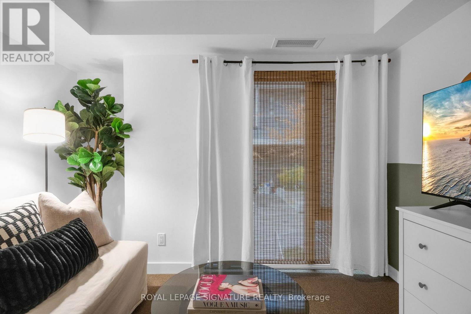 8 - 106 Varna Drive, Toronto, Ontario  M6A 0C8 - Photo 28 - C12971364