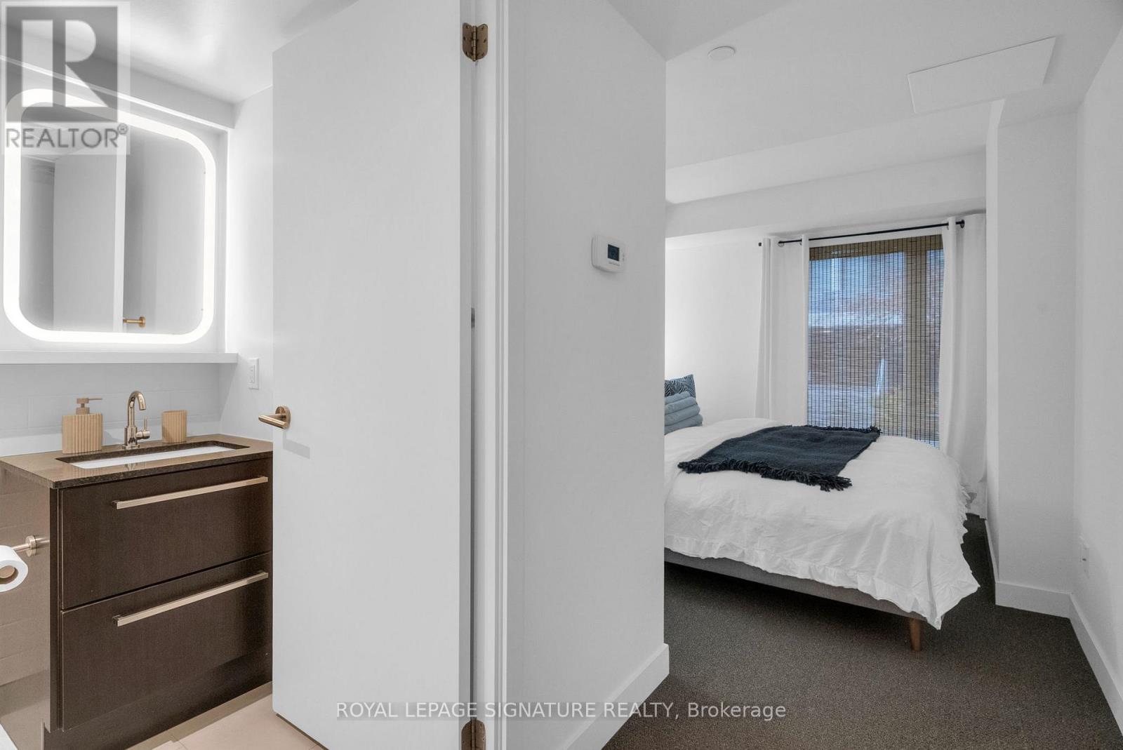 8 - 106 Varna Drive, Toronto, Ontario  M6A 0C8 - Photo 31 - C12971364