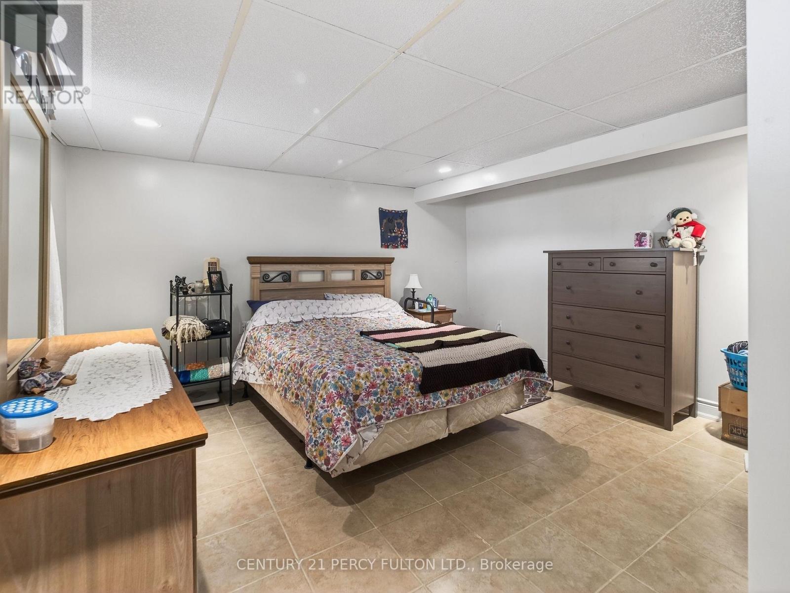 840 Bem Avenue, Pickering, Ontario  L1W 1X3 - Photo 18 - E12971306