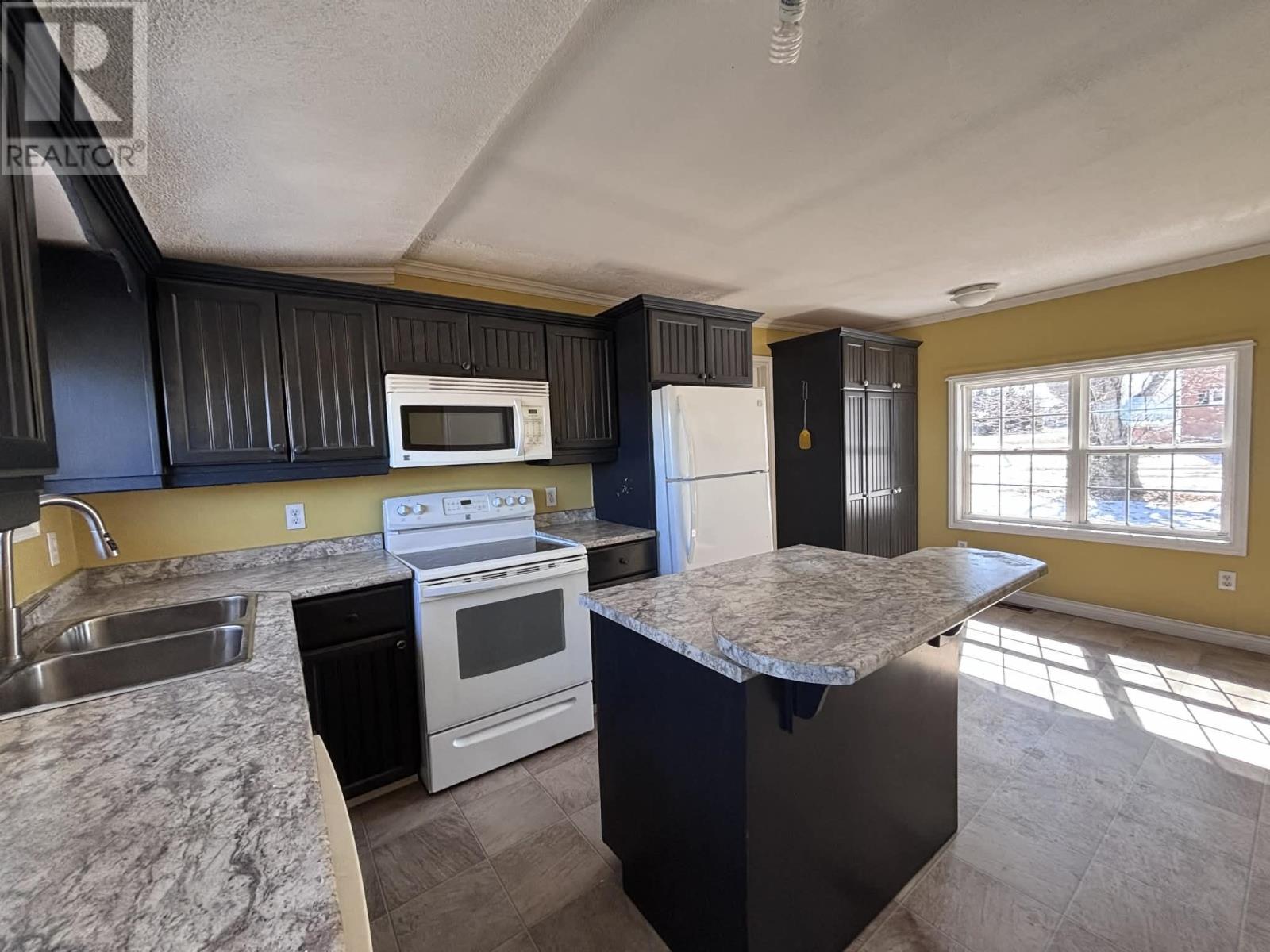 31 Augustine Street, Miscouche, Prince Edward Island C0B 1T0 - Photo 14 - 202606639