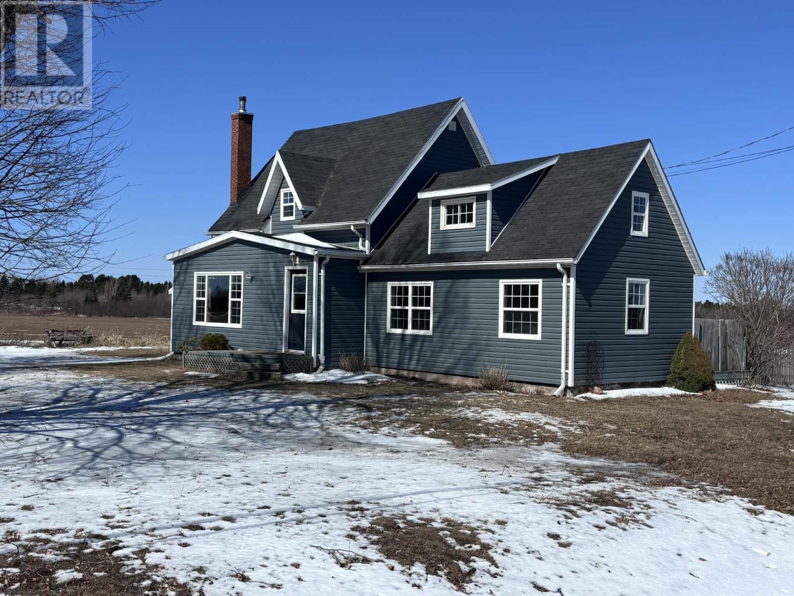 31 Augustine Street, Miscouche, Prince Edward Island C0B 1T0 - Photo 2 - 202606639