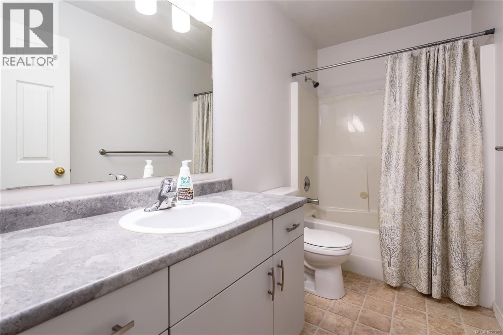 202 123 Back Rd, Courtenay, British Columbia V9N 3W5 - Photo 21 - 1029266