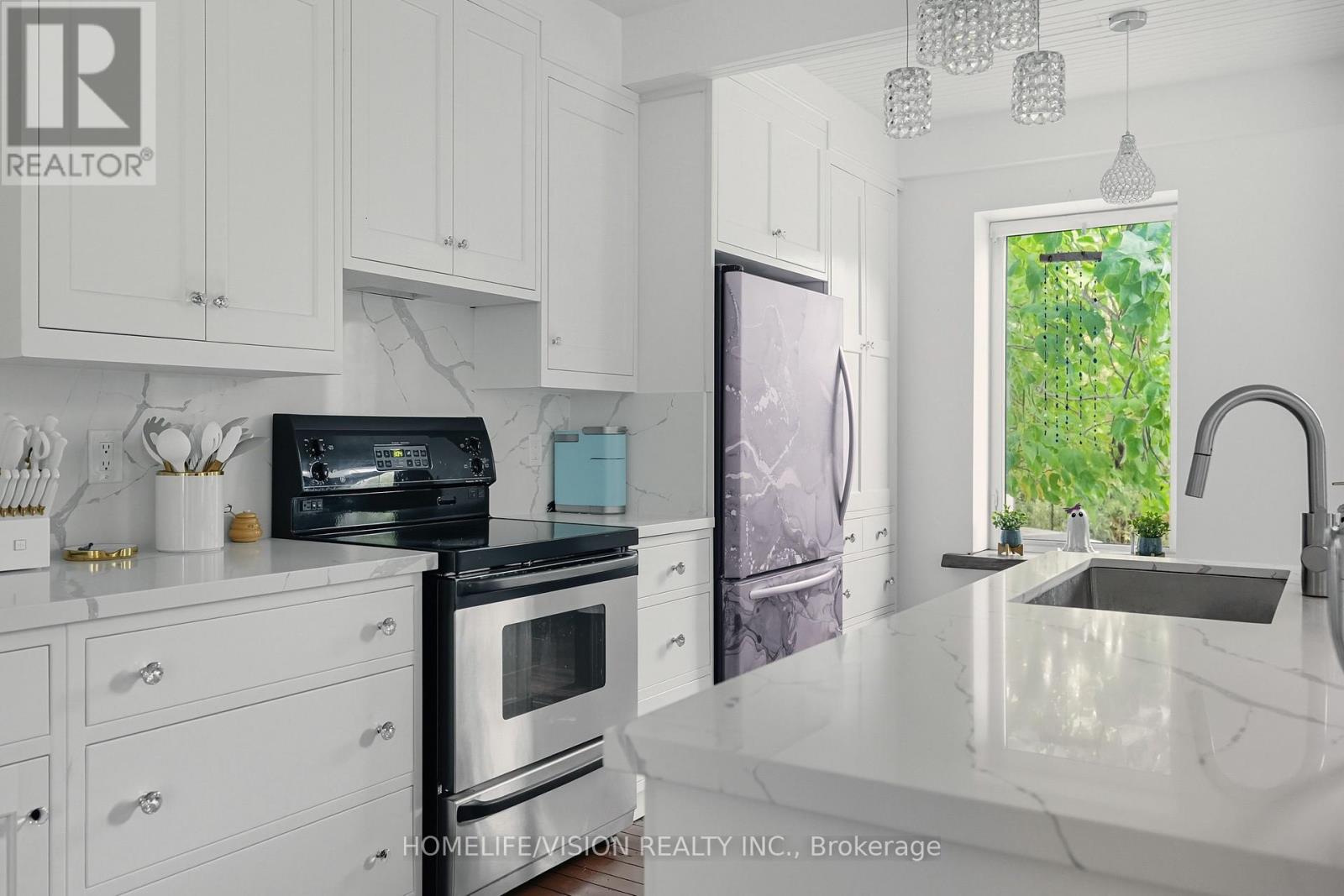 65 Bolster Lane, Georgina, Ontario  L0E 1N0 - Photo 18 - N12971252