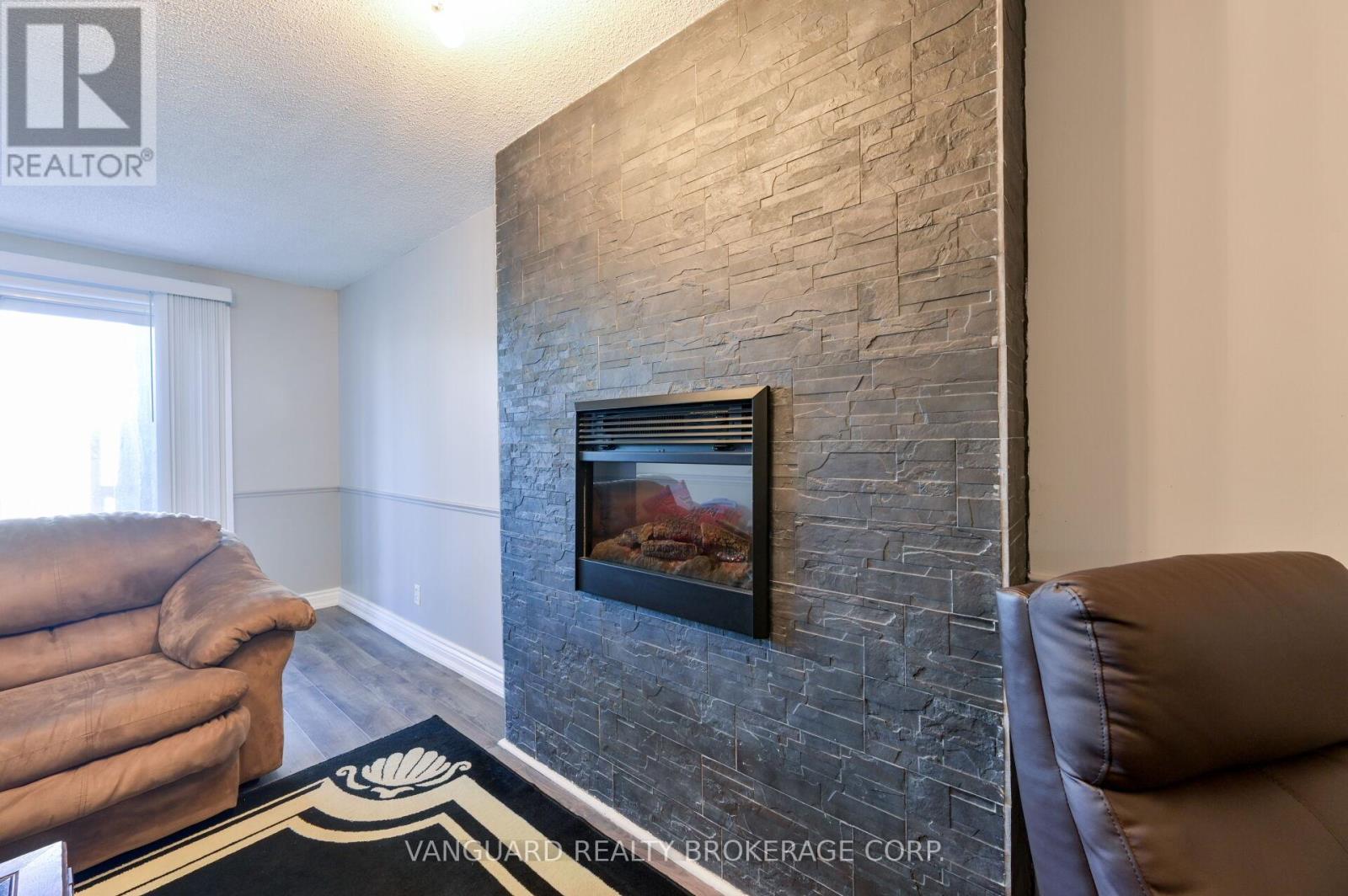 376 Britannia Avenue N, Bradford West Gwillimbury (Bradford), Ontario  L3Z 1A7 - Photo 41 - N12971276