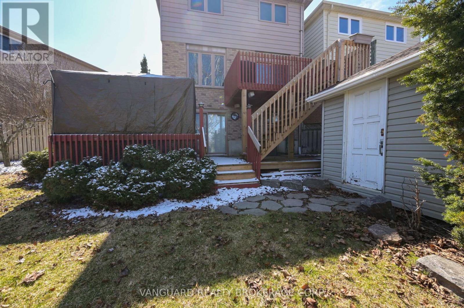 376 Britannia Avenue N, Bradford West Gwillimbury (Bradford), Ontario  L3Z 1A7 - Photo 46 - N12971276